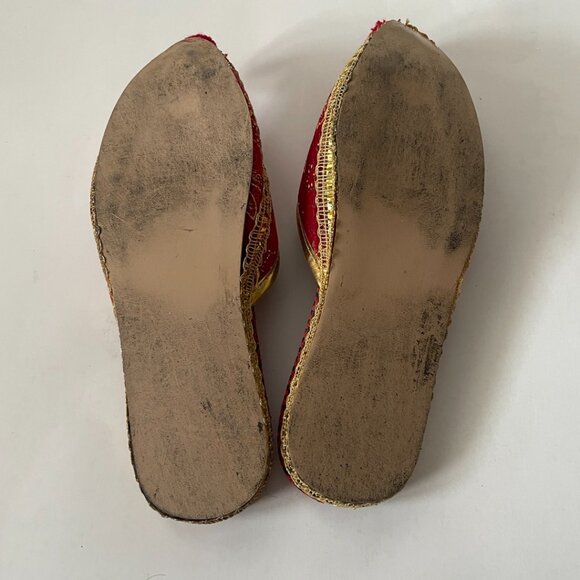 Traditional Red Embroidered Costume Slippers - Picture 10 of 11